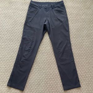 Lululemon Classic fit